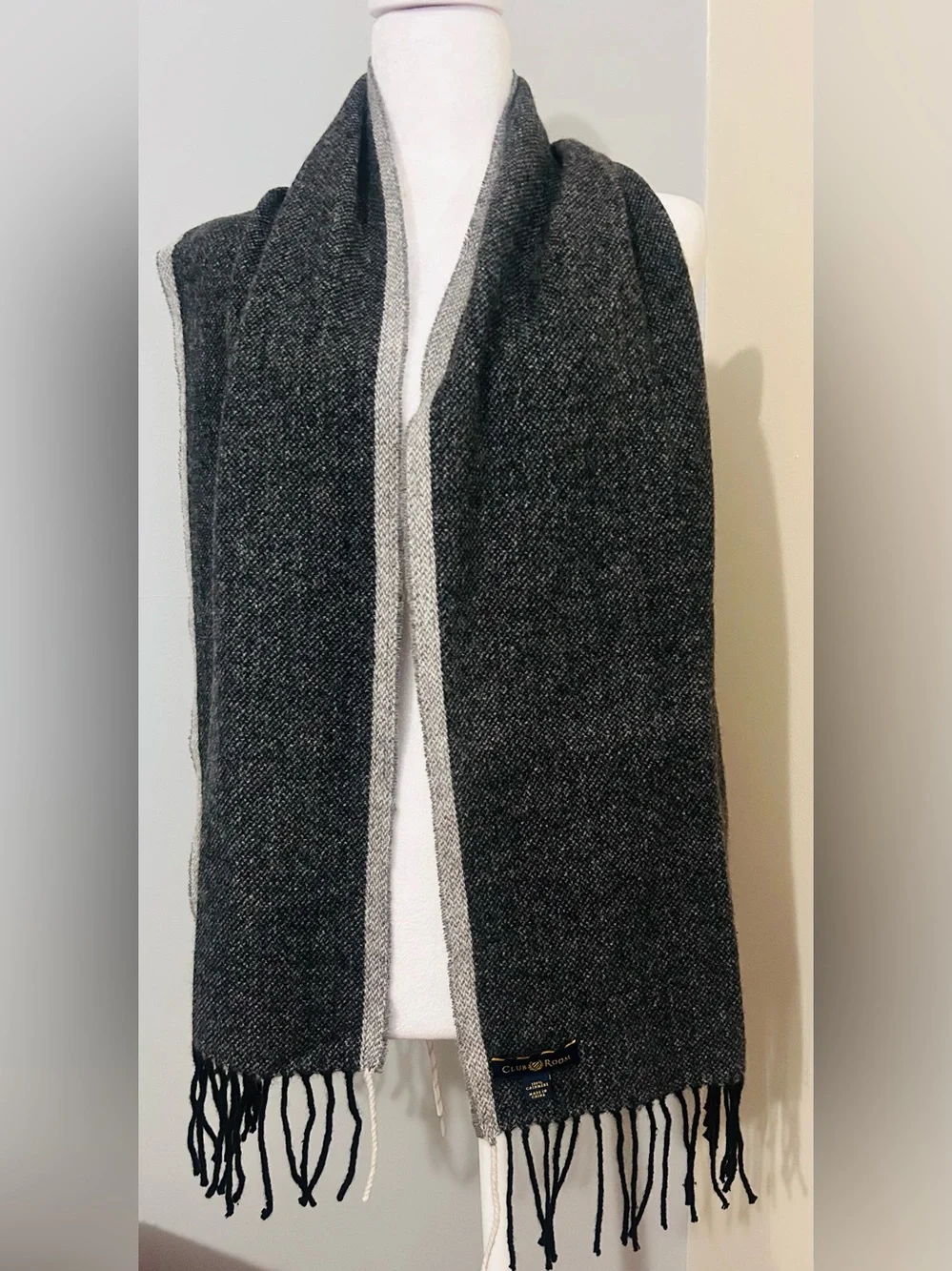Club Room 100% Cashmere Charcoal Gray Fringe Scarf Reversible Luxury Unisex